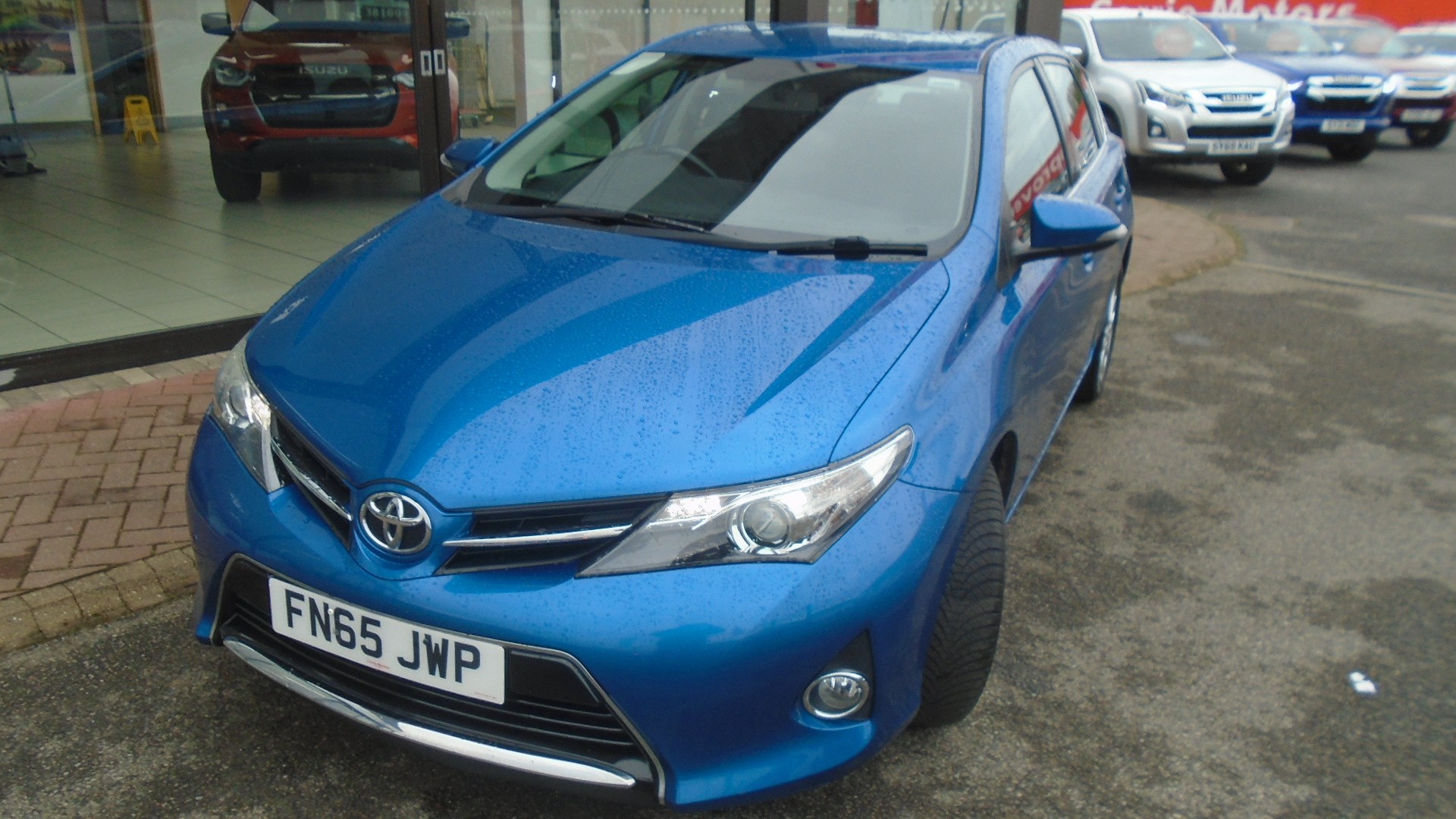 2015 Toyota Auris